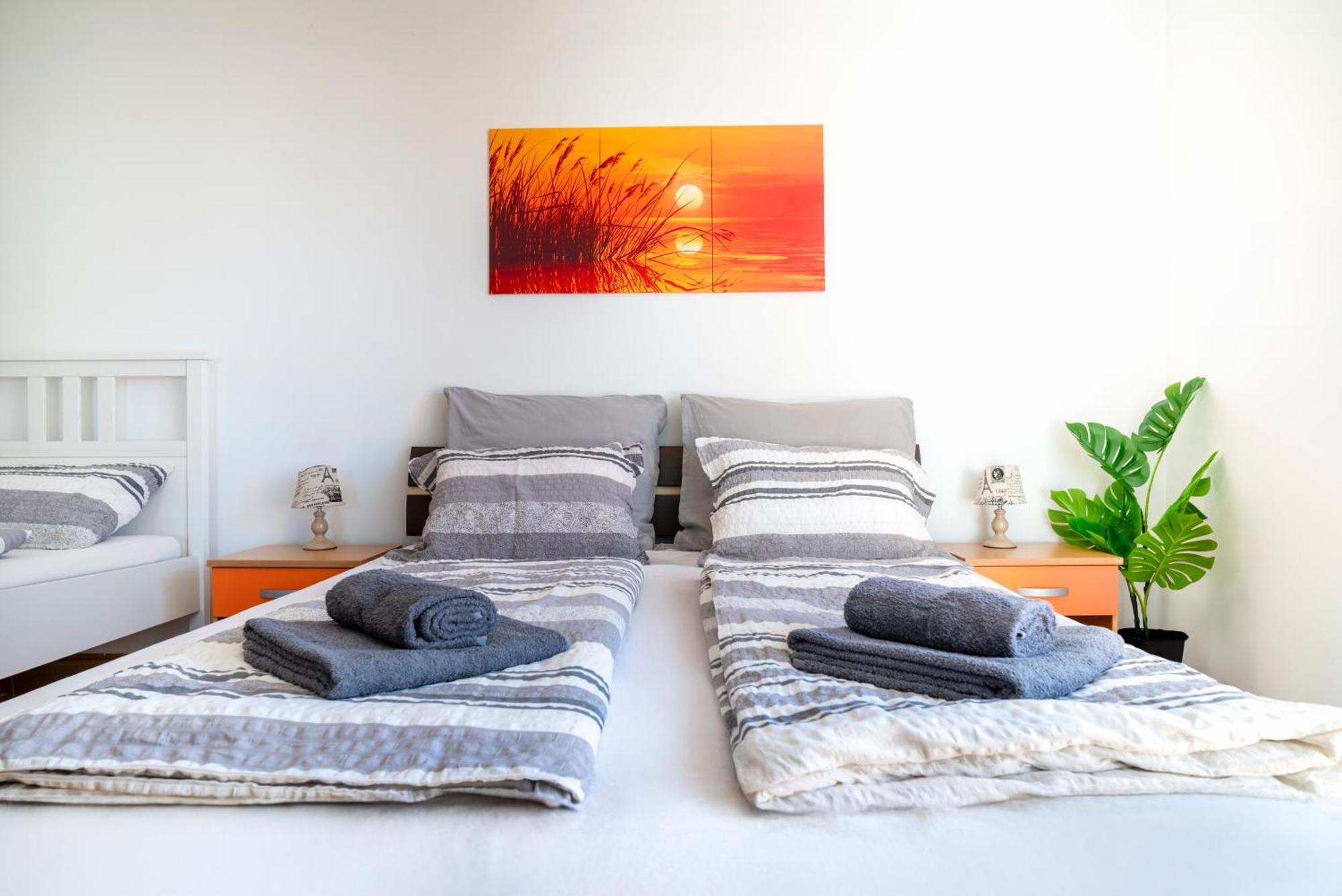 The Orange House Apartment Izola Bagian luar foto